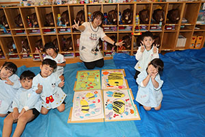 絵画教室　ばら・すみれ