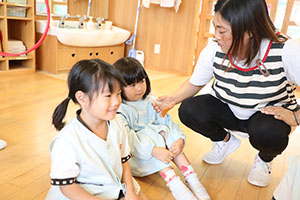 「スパイスのおはなし」の紙芝居　ばら