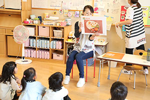 「スパイスのおはなし」の紙芝居　ばら