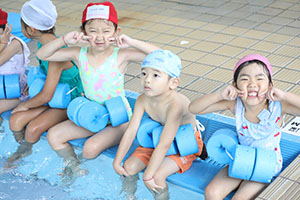 トップスイミングへ行きました　ばら・すみれ　NO．2