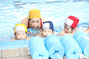 トップスイミングへ行きました　ばら・すみれ　NO．2