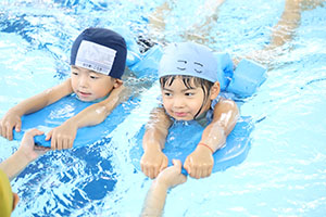 トップスイミングへ行きました　ばら・すみれ　NO．2