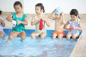 トップスイミングへ行きました　ばら・すみれ　NO．2