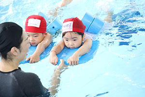 トップスイミングへ行きました　ばら・すみれ　NO．2