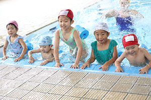 トップスイミングへ行きました　ばら・すみれ　NO．1