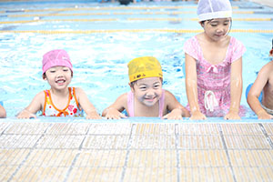 トップスイミングへ行きました　ばら・すみれ　NO．1