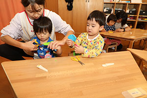 ほうきの制作　ひよこ