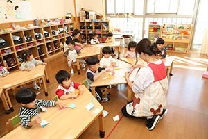 ほうきの制作　ひよこ