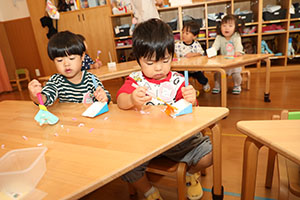 ほうきの制作　ひよこ