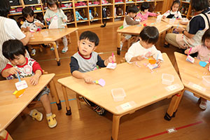 ほうきの制作　ひよこ