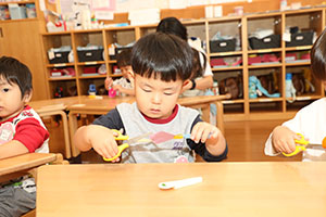 ほうきの制作　ひよこ