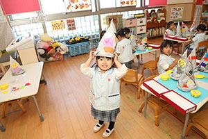 魔女の帽子の制作　ぱんだ