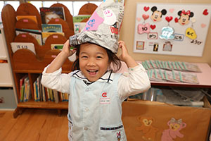 魔女の帽子の制作　ぱんだ