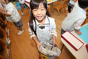 魔女の帽子の制作　ぱんだ