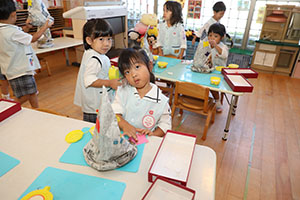 魔女の帽子の制作　ぱんだ