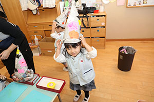 魔女の帽子の制作　ぱんだ