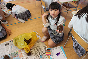 枝豆とさつまいもなどの絵を描きました　B