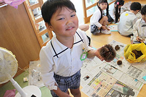 枝豆とさつまいもなどの絵を描きました　B