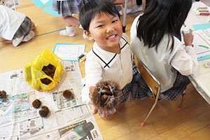 枝豆とさつまいもなどの絵を描きました　B