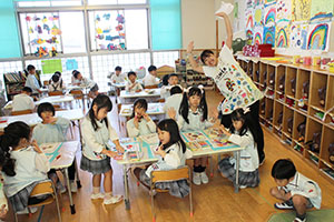 枝豆とさつまいもなどの絵を描きました　B