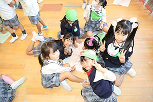 枝豆とさつまいもなどの絵を描きました　B