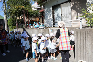 お散歩へでかけました　さくら・たんぽぽ