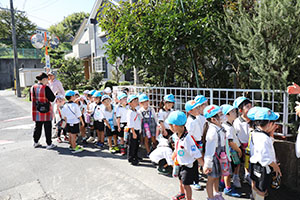 お散歩へでかけました　さくら・たんぽぽ