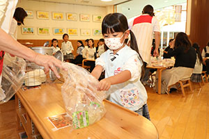 給食参観🍴給食試食会　　ばら