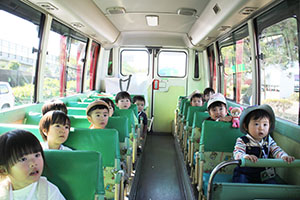 汽車バス遠足　キッズ木曜クラス