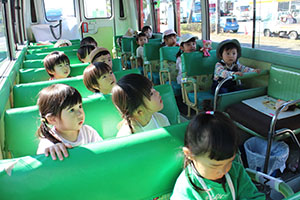 汽車バス遠足　キッズ木曜クラス