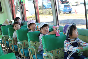 汽車バス遠足　キッズ木曜クラス