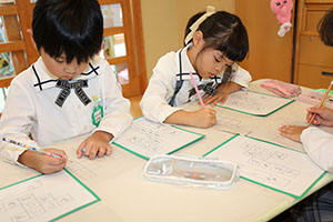 谷口先生の習字教室　　年長