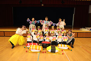 10月生まれのお誕生会　ーお寿司運び・デカパンリレーー　年中