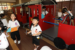 10月生まれのお誕生会　ーハロウィンビンゴー　年長