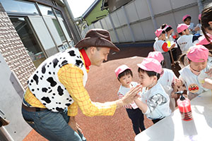 色水あそび　ひよこ