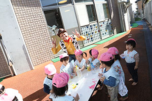 色水あそび　ひよこ