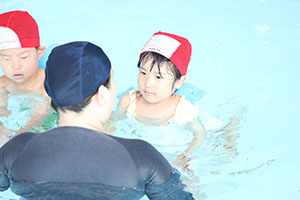 スイミングクラブへ行きました　ひまわり・さくら・たんぽぽ　NO．2