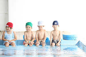 スイミングクラブへ行きました　ひまわり・さくら・たんぽぽ　NO．1