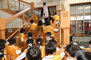 お菓子探し　ハッピーハロウィン🎃　りす・うさぎ