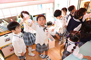 お菓子探し　ハッピーハロウィン🎃　りす・うさぎ