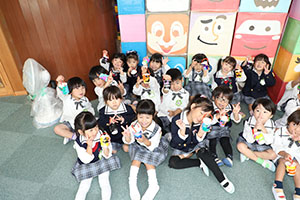 お菓子探し　ハッピーハロウィン🎃　ことり・こあら