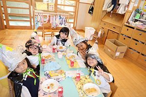 お菓子探し　ハッピーハロウィン🎃　ぱんだ・きりん