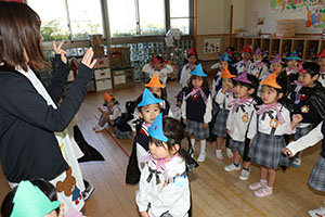 お菓子探し　ハッピーハロウィン🎃　ぱんだ・きりん