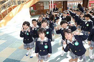 エンゼルドームで記念撮影　年長