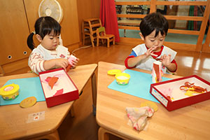 ミノムシの制作　あひる