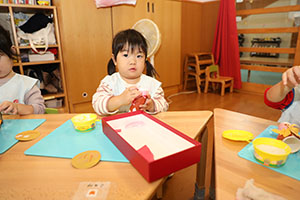 ミノムシの制作　あひる