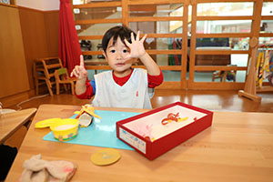 ミノムシの制作　あひる