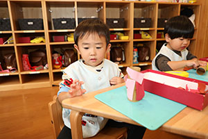 ミノムシの制作　あひる