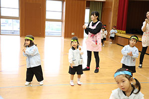 リズムフェスティバルの活動　年少Aチーム