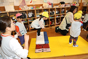 みんなで自由あそび　2歳児クラス